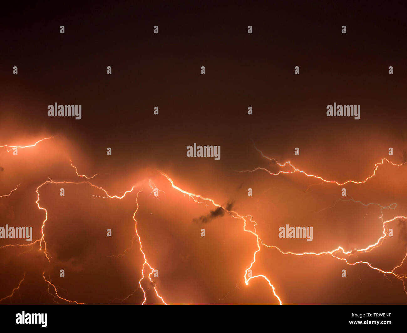 Gewitter, Thunderstorm, Flash über den Nachthimmel. stürmisches Wetter Stockfoto