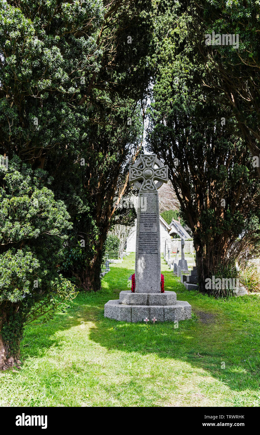 2. Weltkrieg Memorial an Gulval, Cornwall, UK, in Gulval Kirchhof Friedhof. Stockfoto