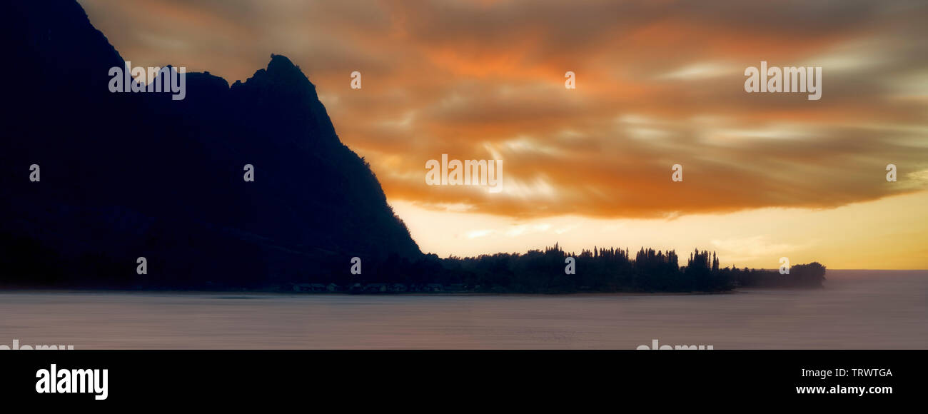 Hanalei Bay und Bali Hai. (Mekana Berg). Kauai, Hawaii Stockfoto