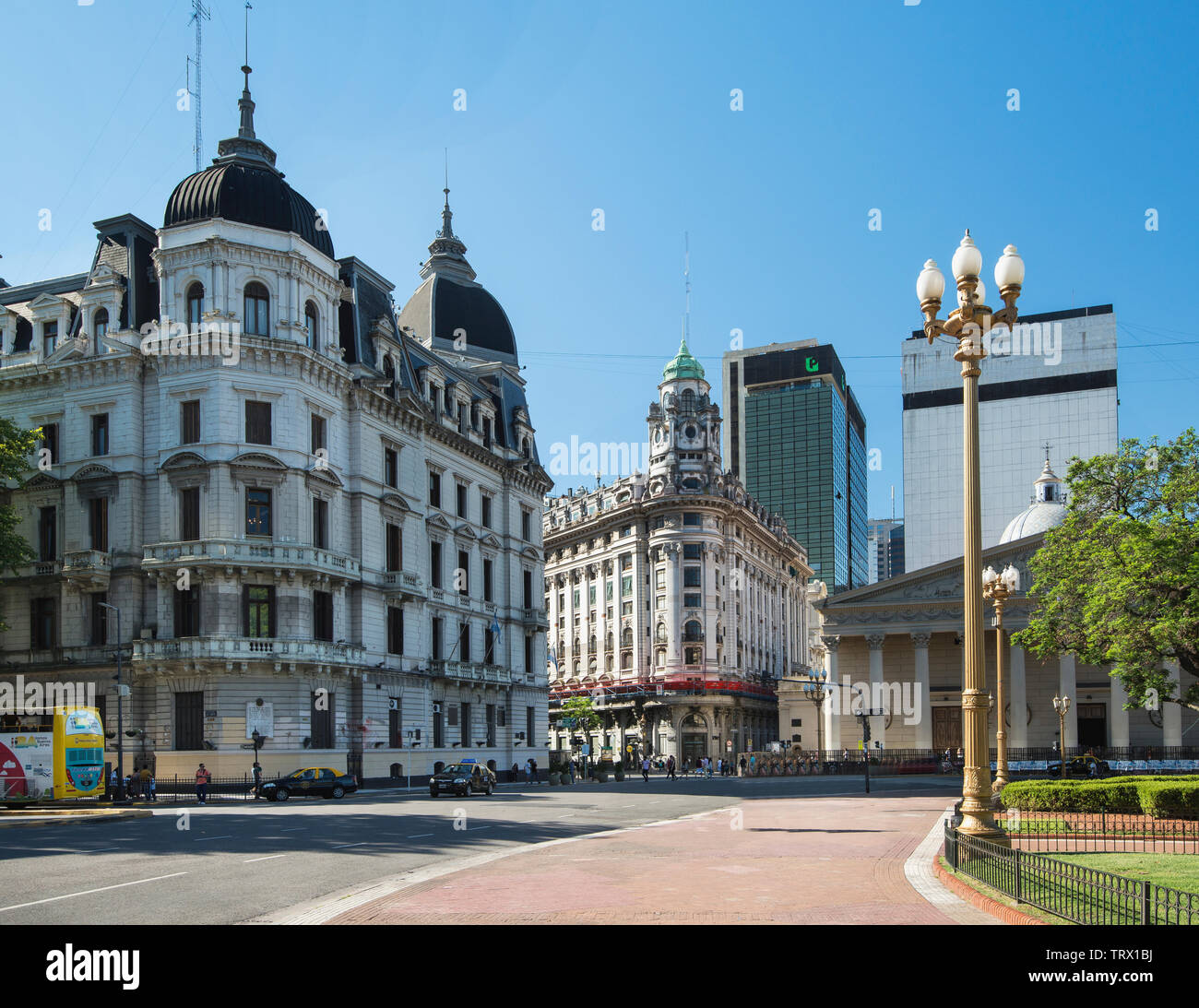 Plaza de Mayo ist eine politische, finanzielle und administrative Zentrum und im Laufe der Geschichte wurde ein Symbol der Katastrophe, Rebellion und Hoffnung. Stockfoto