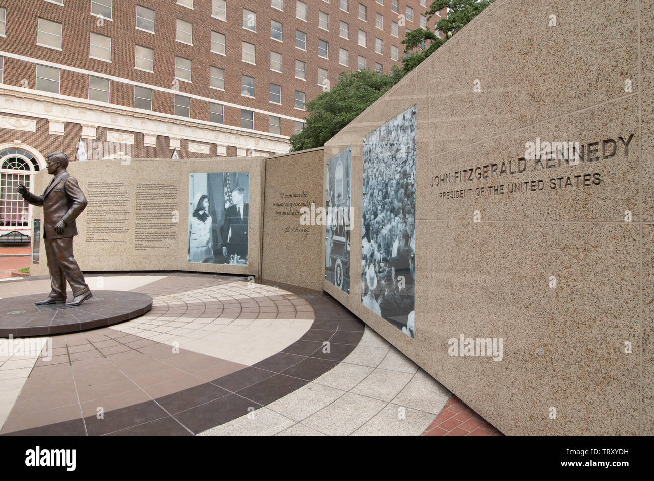 Das John F. Kennedy Tribut Statue in Fort Worth, Texas, USA Stockfoto