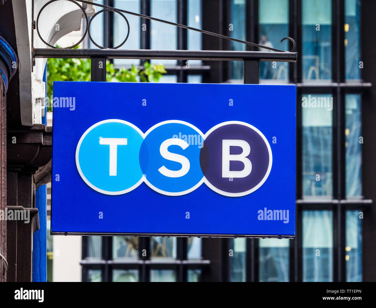 TSB Bank unterzeichnen in der City von London Financial District. Die TSB ist eine Einzelhandels- und Commercial Bank in Großbritannien und ist eine Tochtergesellschaft von Sabadell Gruppe. Stockfoto