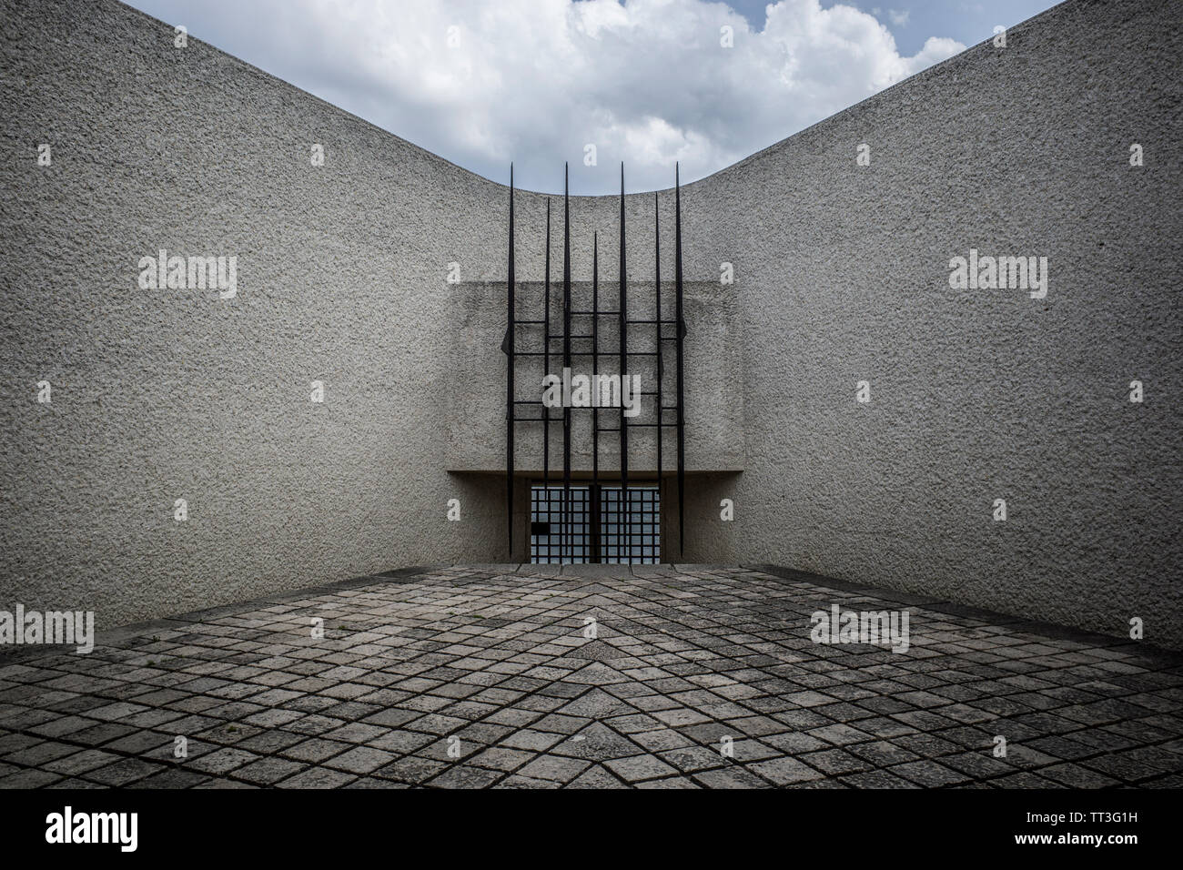 PARIS - MÉMORIAL DE MARTYRS DE LA DEPORTATION - GEDENKSTÄTTE FÜR DIE ABSCHIEBUNG - KONZENTRATIONSLAGER KARTEN UND ANZAHL DER DEPORTIERTEN OPFER IN FRANKREICH - NATIONALE SOUVENIRS - PARIS MUSEUM UND GESCHICHTE - FRANZÖSISCHEN DEPORTIERTEN WÄHREND DES ZWEITEN WELTKRIEGES © Frédéric BEAUMONT Stockfoto