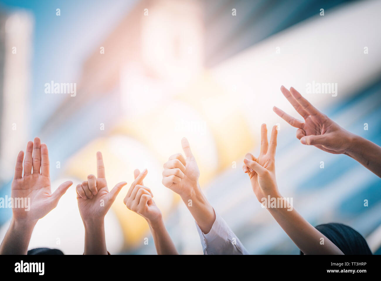 Business People Team zeige Finger verwischt, Symbol der Stadt. Stockfoto
