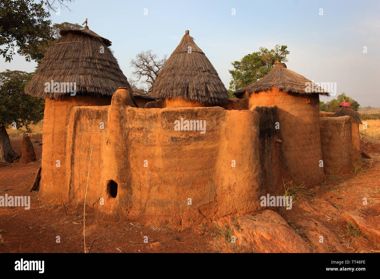 Haus mit Betammaribe granery, Benin Stockfoto