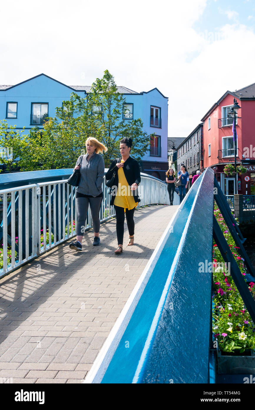 Fußgängerbrücke über die Garavogue River in Sligo, Irland Stockfoto