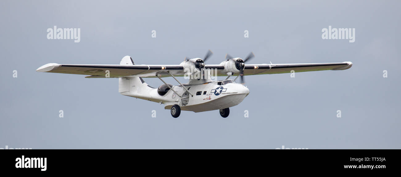 Consolidated PBY-5A Catalina 433915 flypast in Duxford Flugplatz, Cambridgeshire Stockfoto