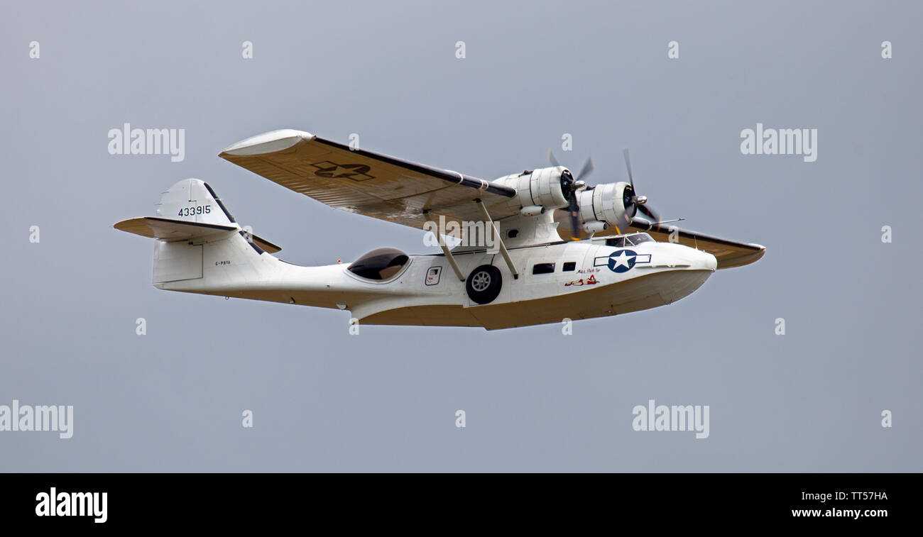 Consolidated PBY-5A Catalina 433915 flypast in Duxford Flugplatz, Cambridgeshire Stockfoto