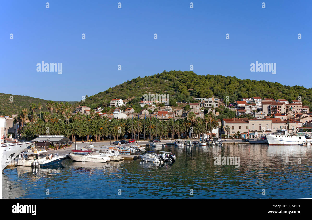 Waterfront der Stadt/Insel Vis, direkt an der Kroatischen Küste. In 397 v. Chr. gegründet, ist die älteste Stadt in Kroatien. Stockfoto
