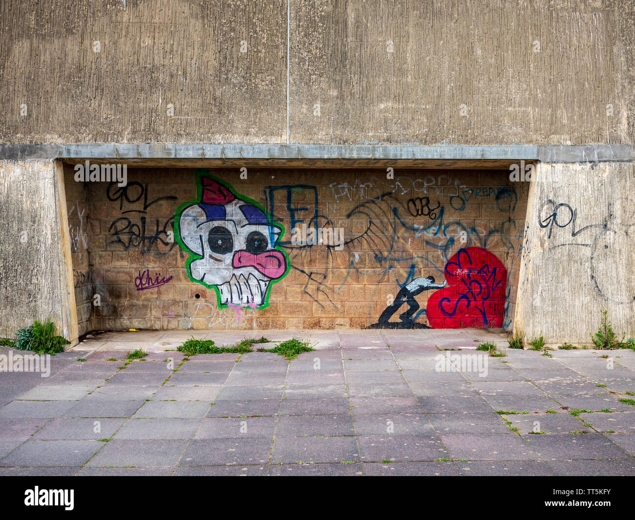 Graffiti an der Wand an der Marina Parkplatz in Brighton Stockfoto