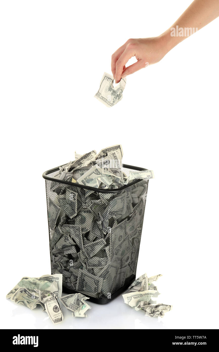Hand Werfen Geld In Die Mulleimer Auf Weissen Isoliert Stockfotografie Alamy