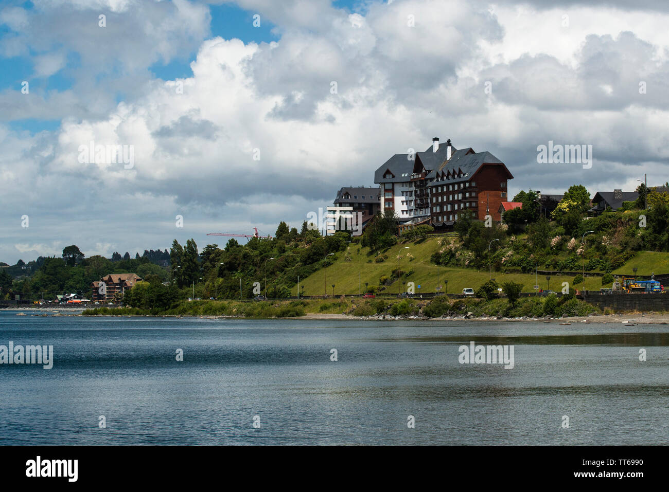 Straßen von Puerto Varas, Chile Patagonien, Lake District. Es ist, als die "Stadt der Rosen", Chile, Südamerika bekannt. Stockfoto