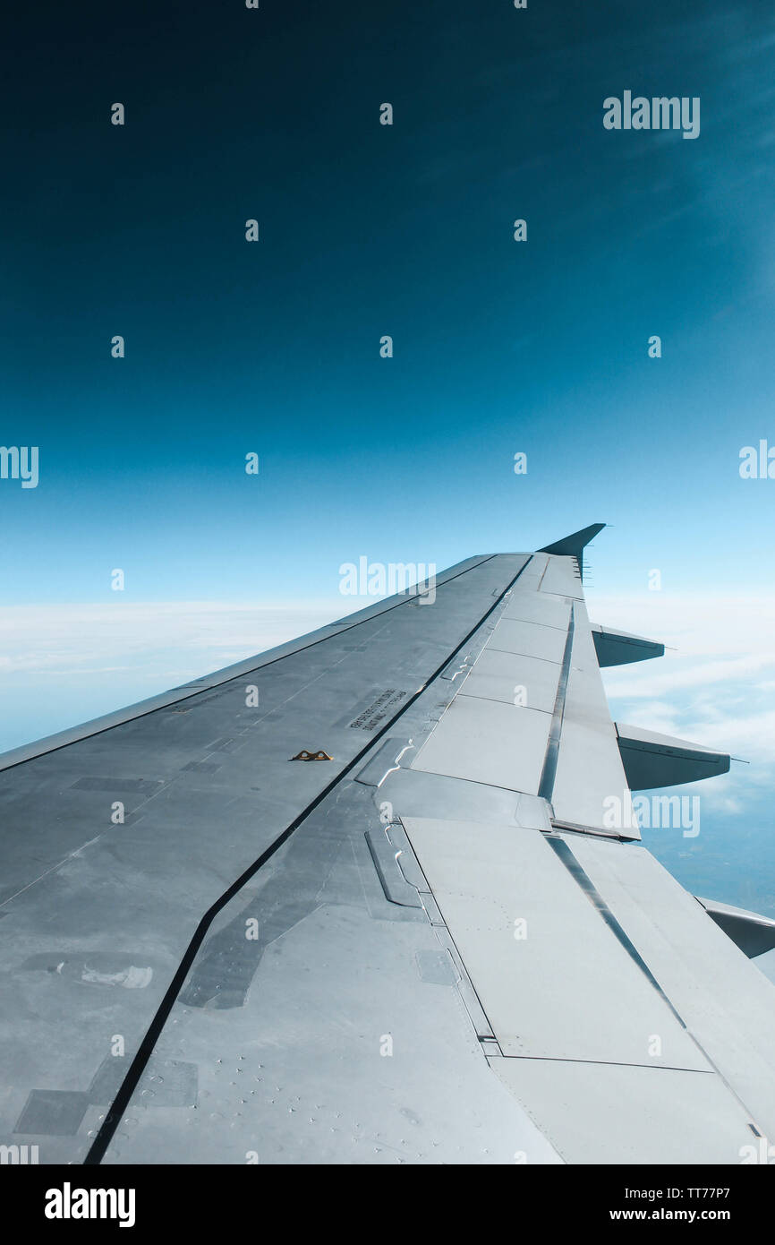 Flugzeugfenster Stockfoto