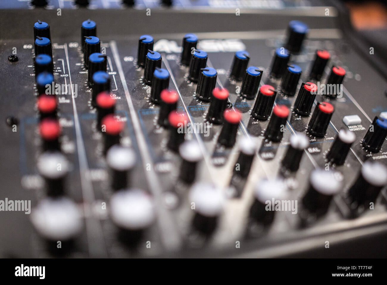 Mixer für Musiker, DJ und Tontechniker Stockfoto