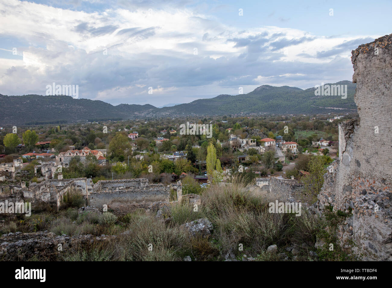 Historischen lykischen Dorf Kayaköy, Fethiye, Marmaris, Türkei. Geisterstadt Kayaköy, einst bekannt als Lebessos und Lebessis. Stockfoto