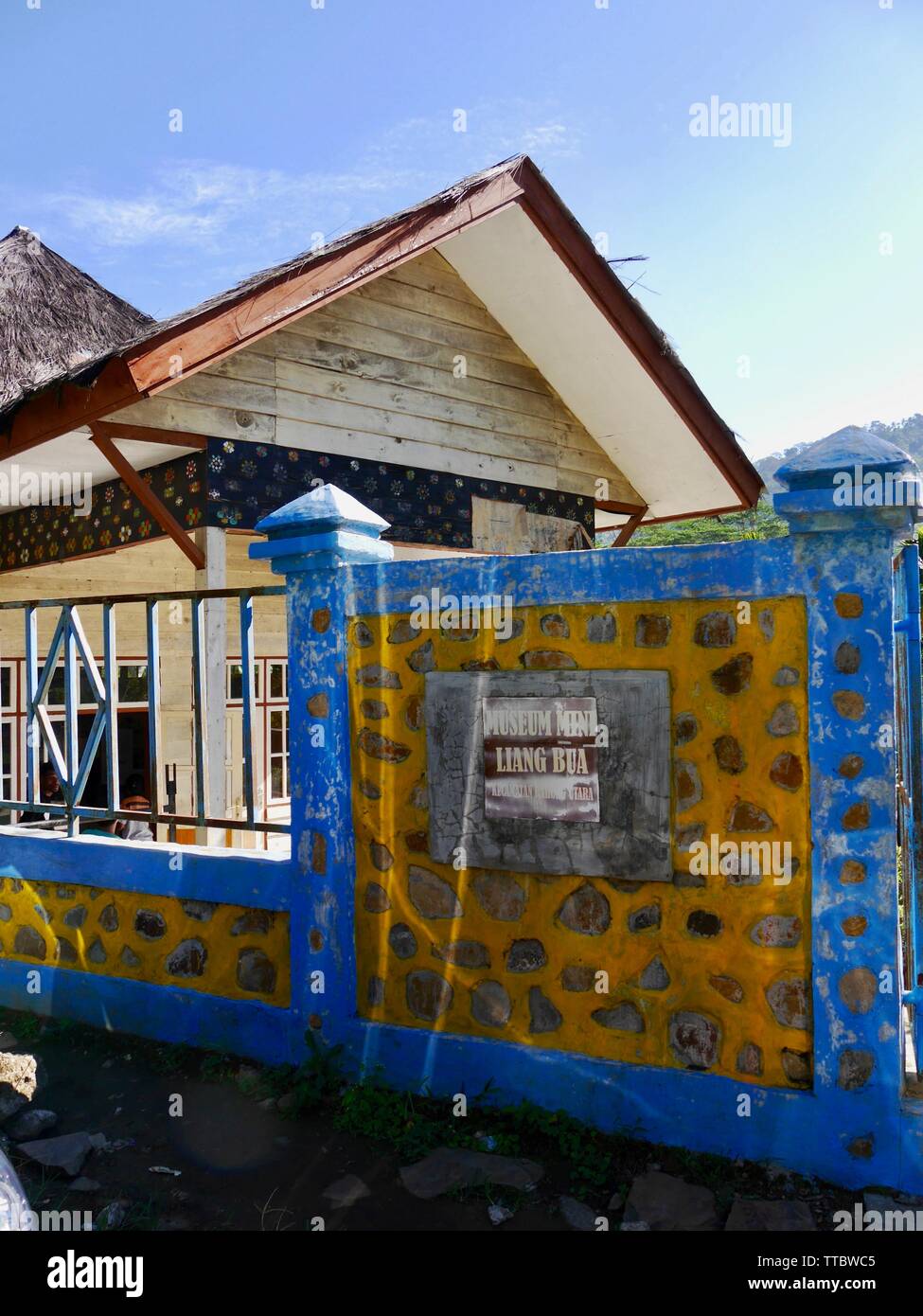Liang Bua Museum, Insel Flores, Indonesien, gewidmet 2003 Entdeckung von Knochen, die eine ausgestorbene menschliche Art Homo floresiensis (Flo oder der Hobbit) beweisen Stockfoto