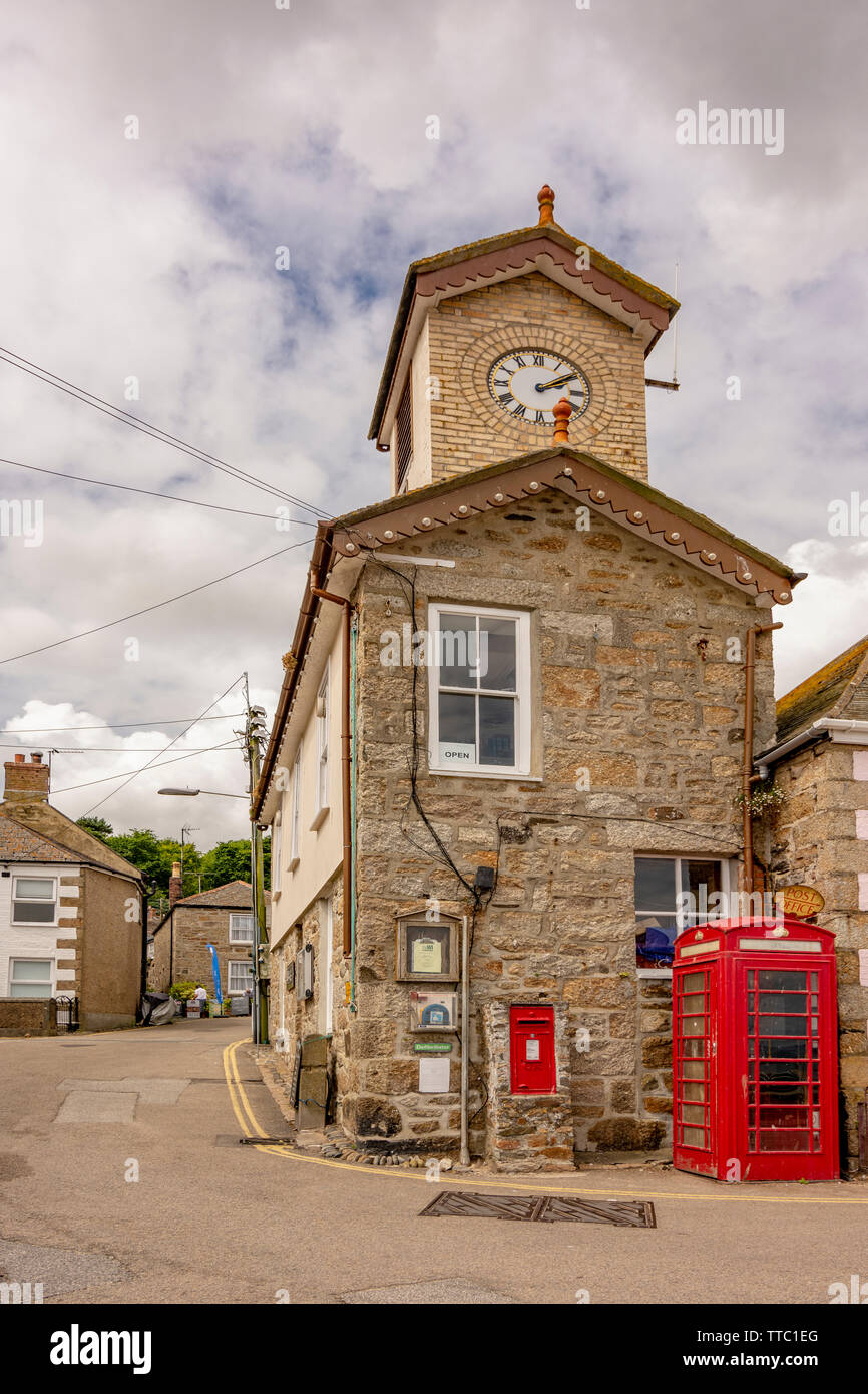 Mousehole Harbour Office - Fowey, Cornwall, UK. Stockfoto