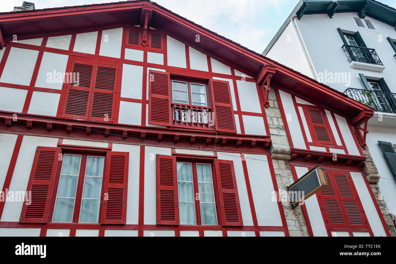 Sant Joan de Luz, Frankreich: Malerisches Dorf am Atlantik, in der Bucht von Biskaya. Der letzte Hafen von Aquitanien vor der spanischen Grenze. Stockfoto