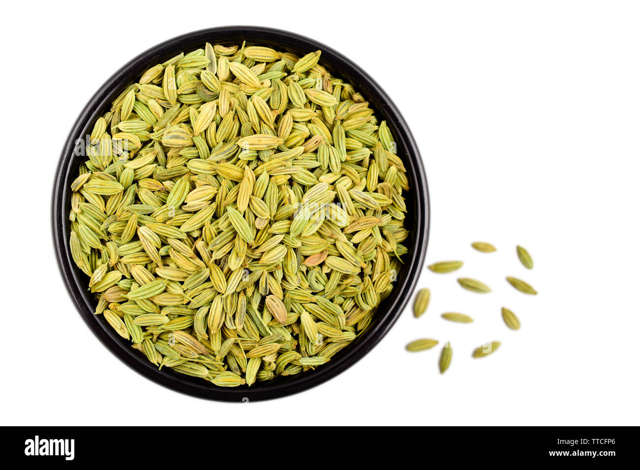 Fenchel Samen auf weißem Hintergrund, Ansicht von oben. Stockfoto