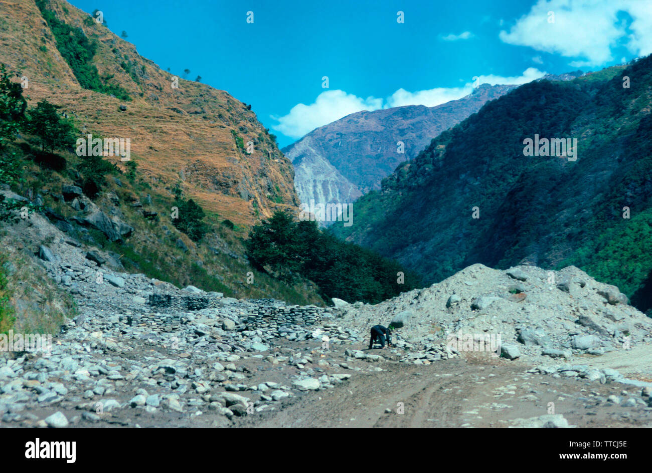 Rock Slides auf araniko Highway Highway, Nepal Stockfoto