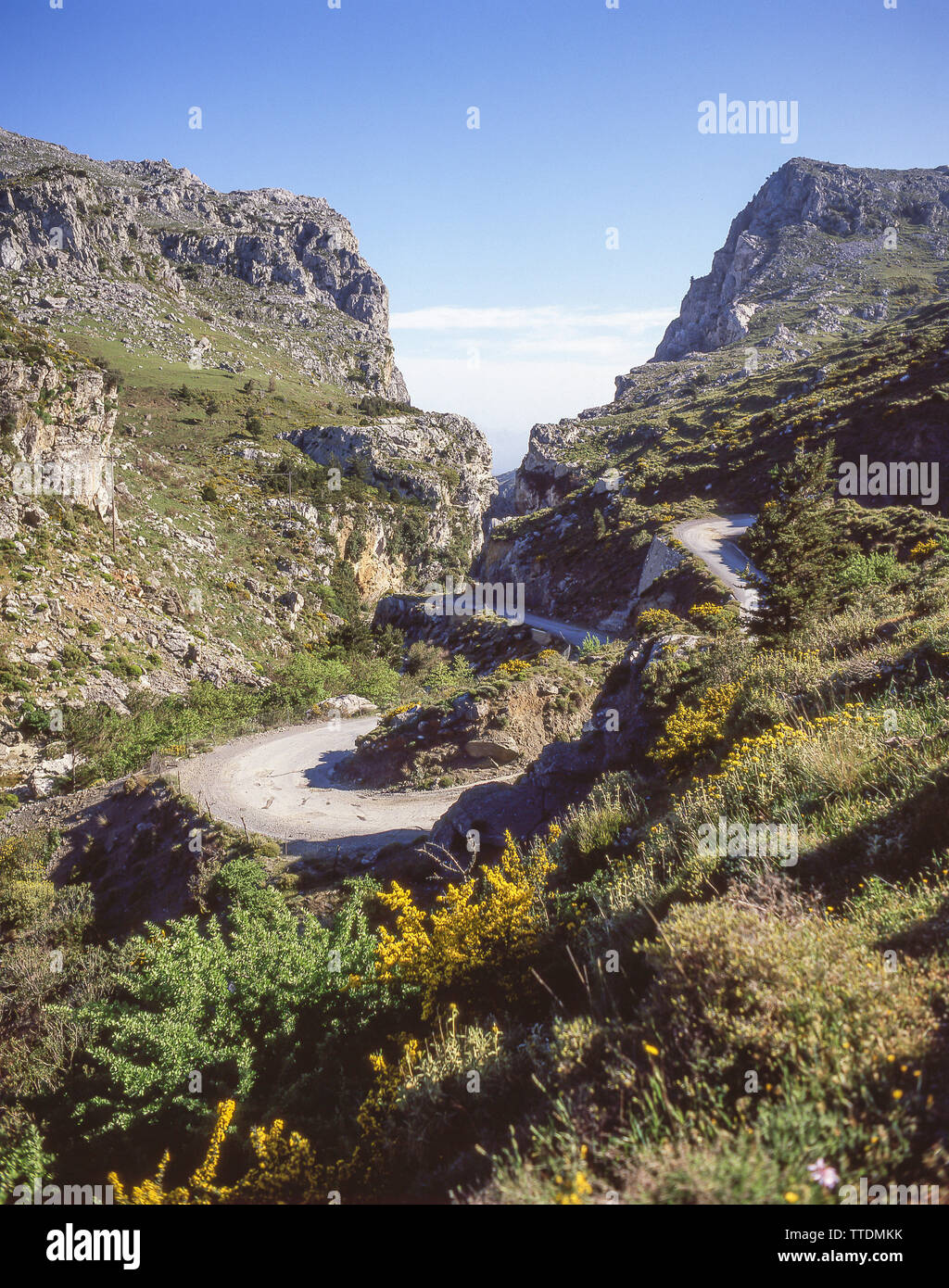 Kurvenreiche Straße in Stakia Berge, chanai Region, Kreta (Kriti), Griechenland Stockfoto