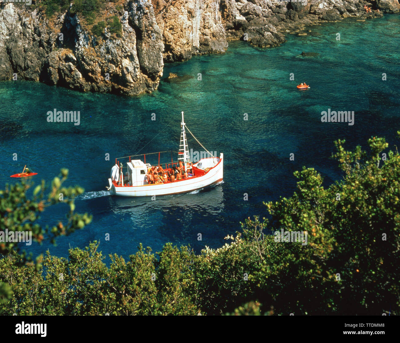 Griechische ausflug Fischerboot, Paleokastritsa, Korfu, Korfu, Ionische Inseln, Griechenland Stockfoto