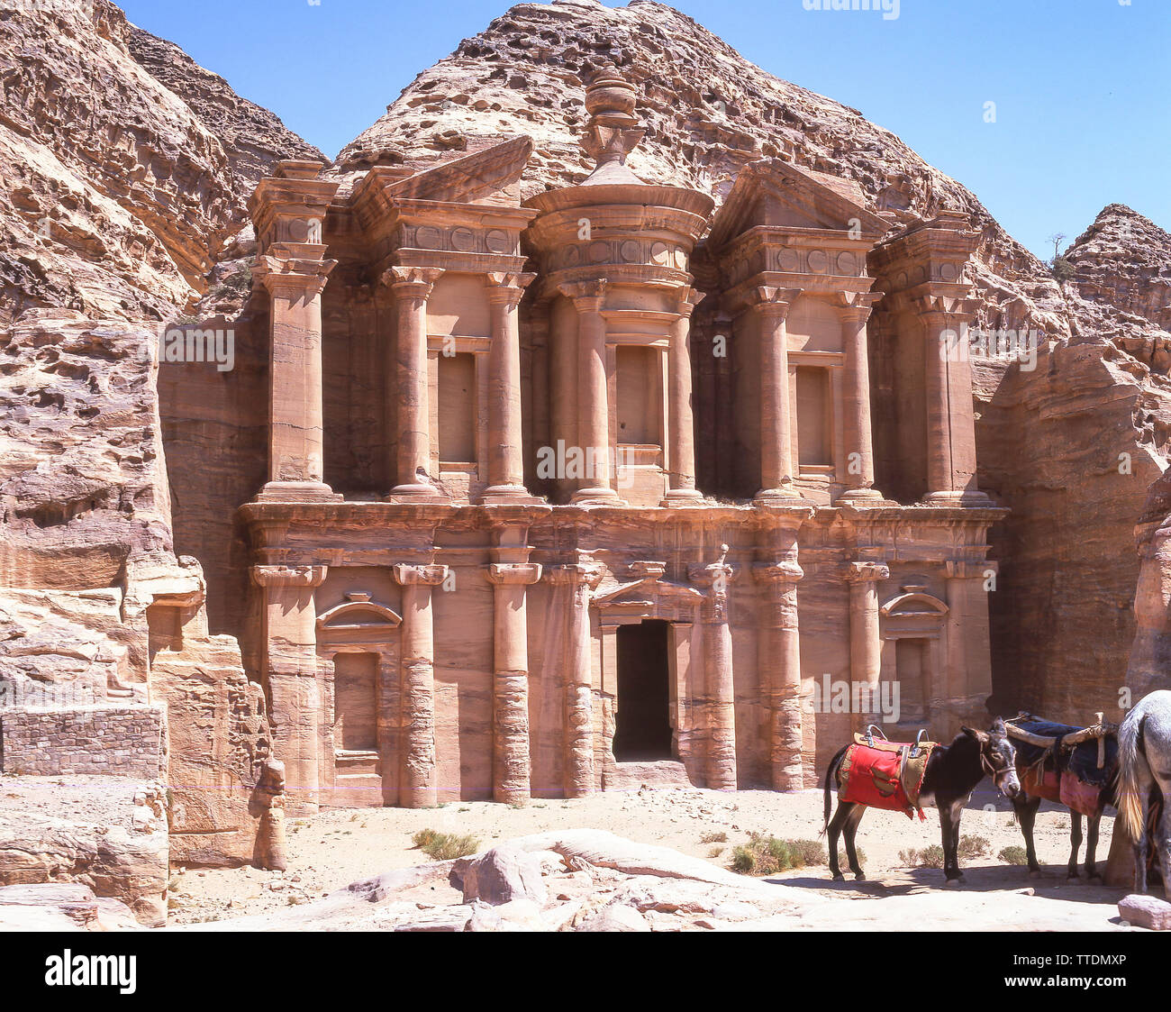 Der Deir Kloster Fassade, die antike Stadt Petra, Maan, Königreich Jordanien Stockfoto
