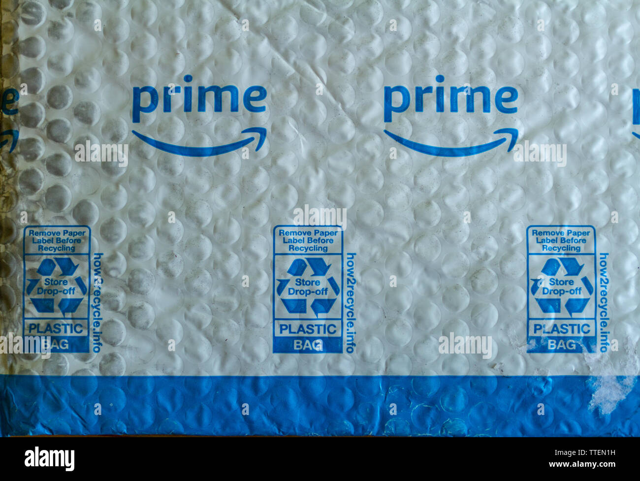 Amazon prime verpackung -Fotos und -Bildmaterial in hoher Auflösung – Alamy