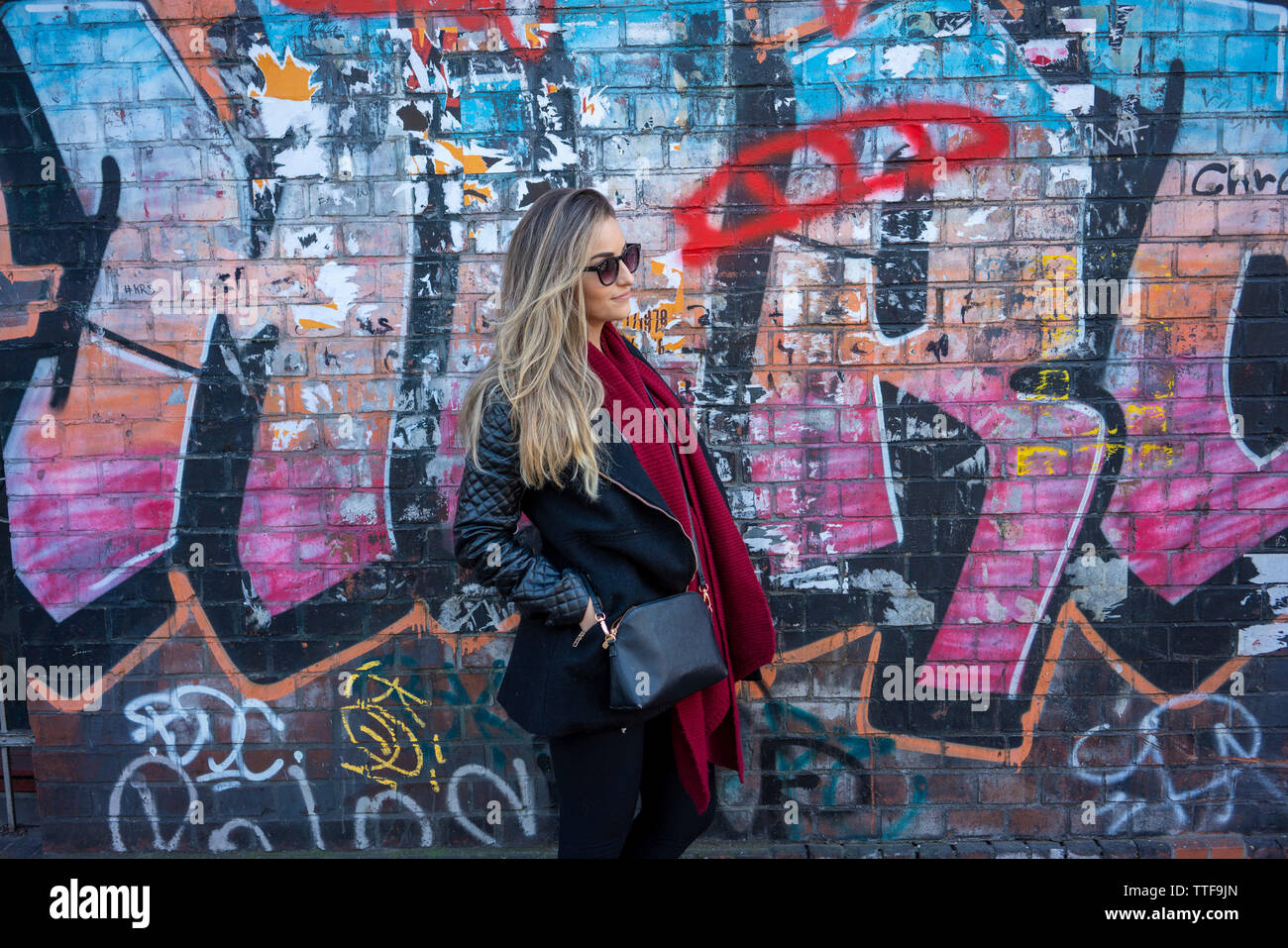 Porträt einer hispanischen Frauen 20-30 in Berlin Stockfoto