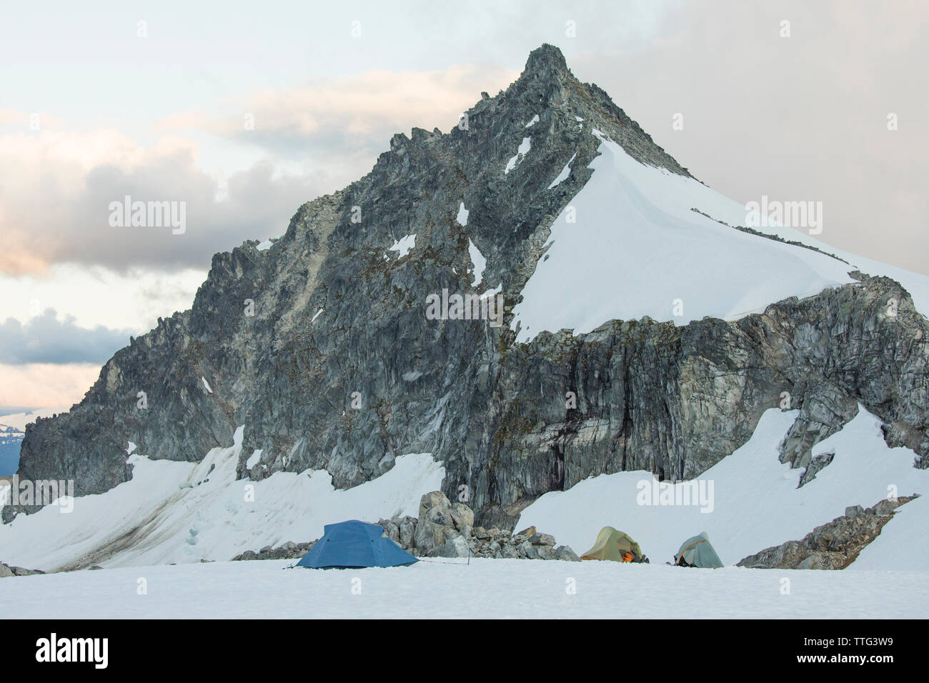 Drei Zelte bis unten Cypress Peak, British Columbia. Stockfoto