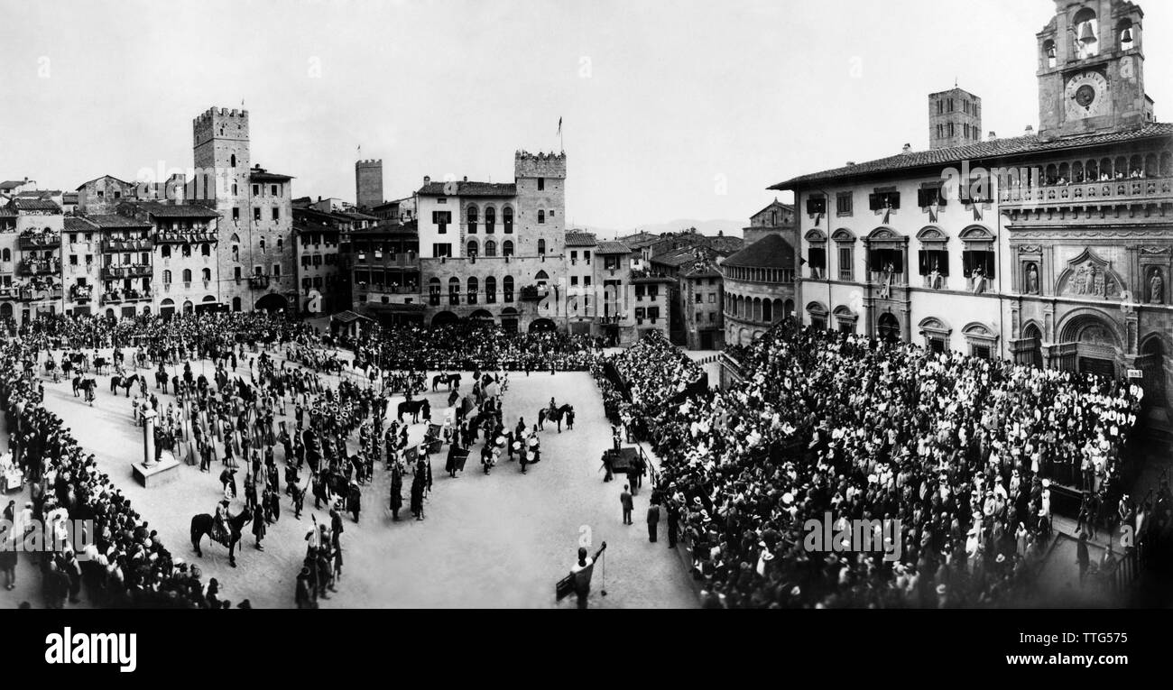 Italien, Toskana, Arezzo, Piazza Grande, die Sarazenen Turnier am Tag der Zweikampf, 1950 Stockfoto