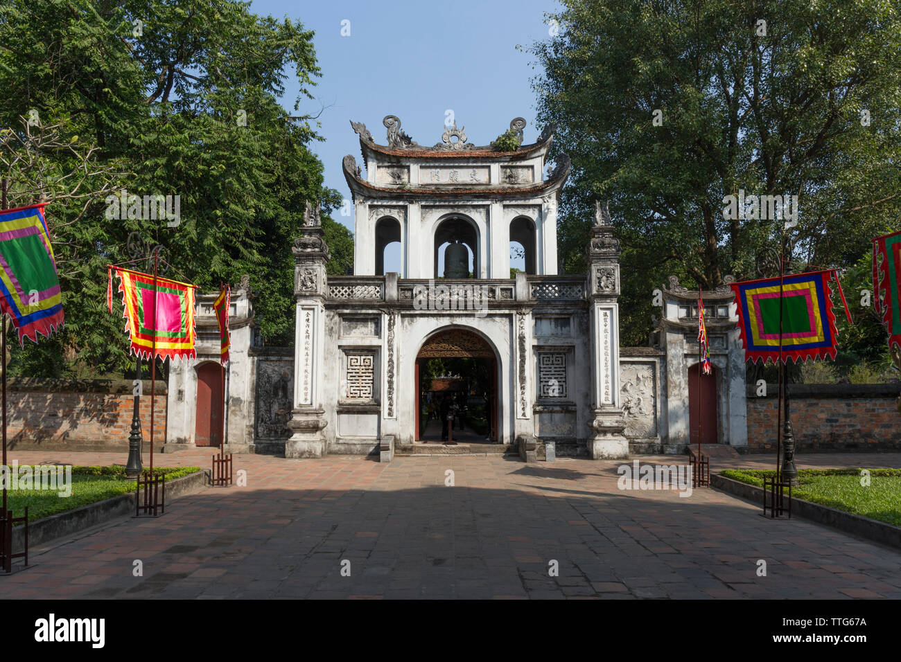 Tempel der Literatur Hanoi, Main Gate Stockfoto