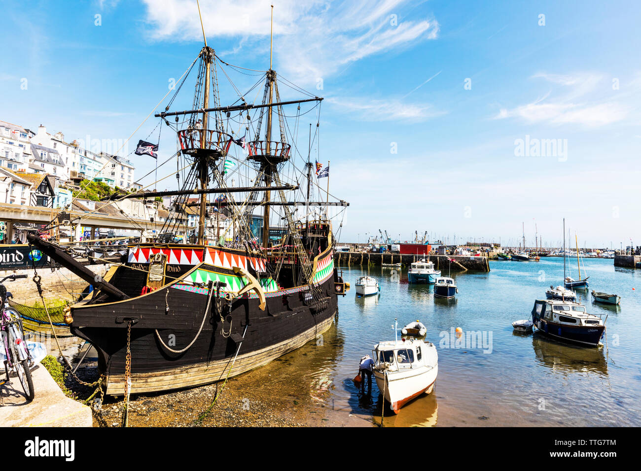 Die Golden Hind in Hafen von Brixham, Brixham, Devon, UK, England, Vereinigtes Königreich, den Golden Hind Replik, Hafen von Brixham, Golden Hind Brixham, Schiff, Stockfoto