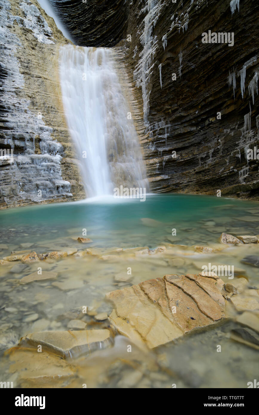 Wasserfall in Tena Tal, die Pyrenäen. Stockfoto