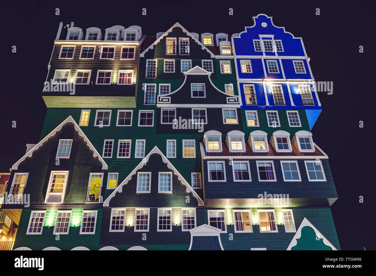 Moderne Architektur der Inntel Hotels in Zaandam. Stockfoto