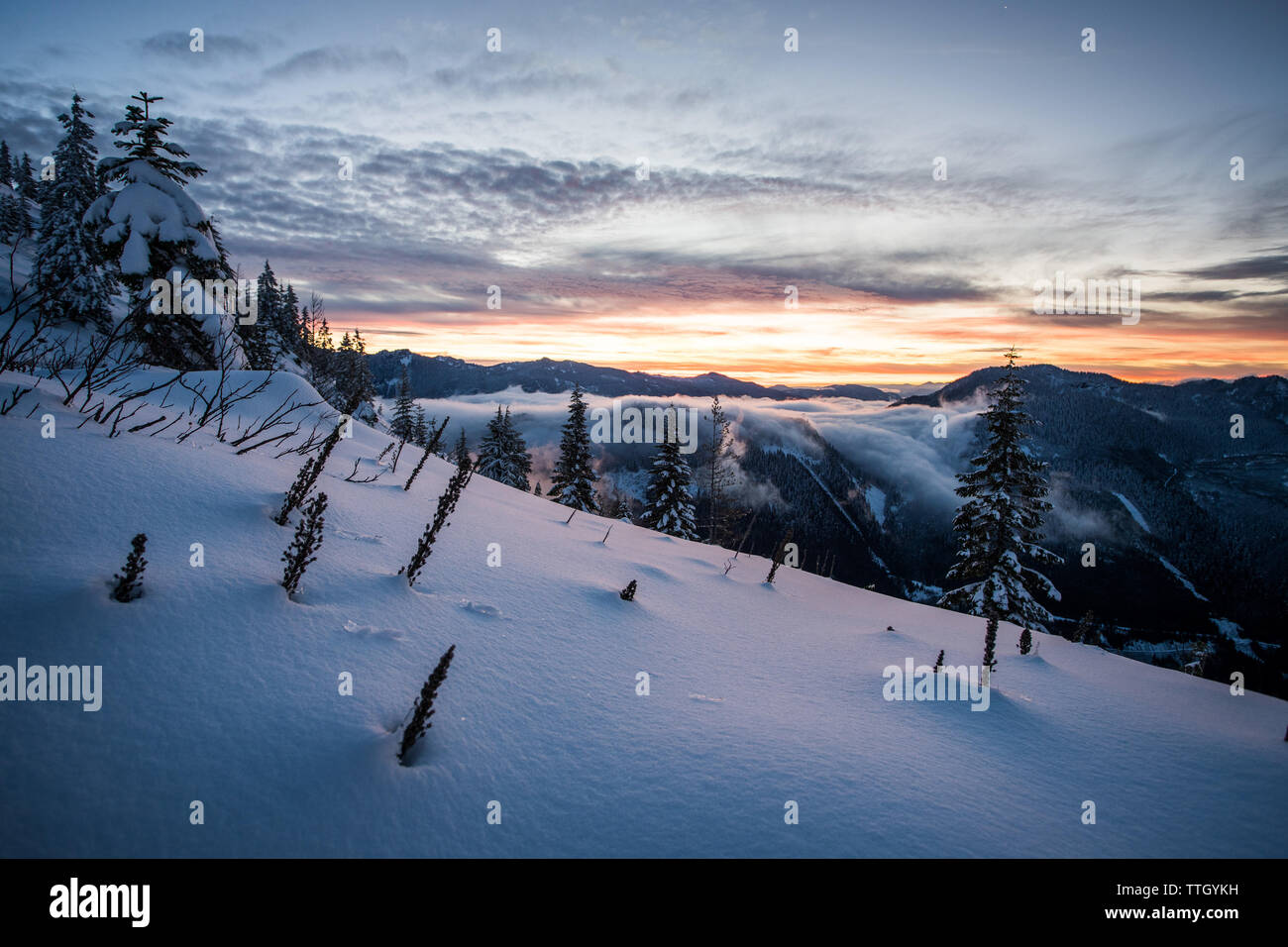 Snowy Morgen auf Granite Peak Stockfoto