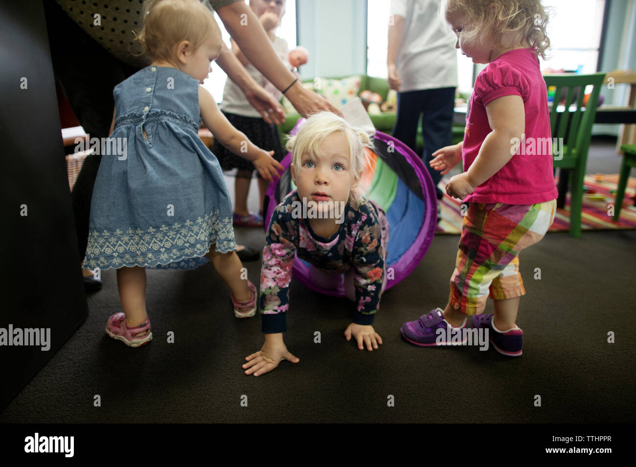 Kinder im vorschulalter -Fotos und -Bildmaterial in hoher Auflösung – Alamy