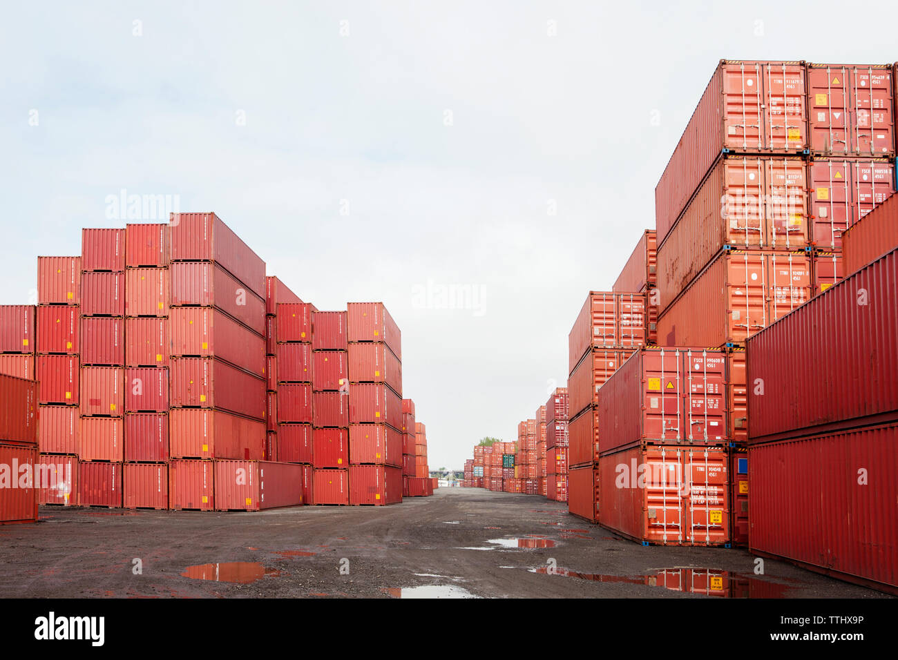 Luftfracht-Container an kommerzielle dock Stockfoto