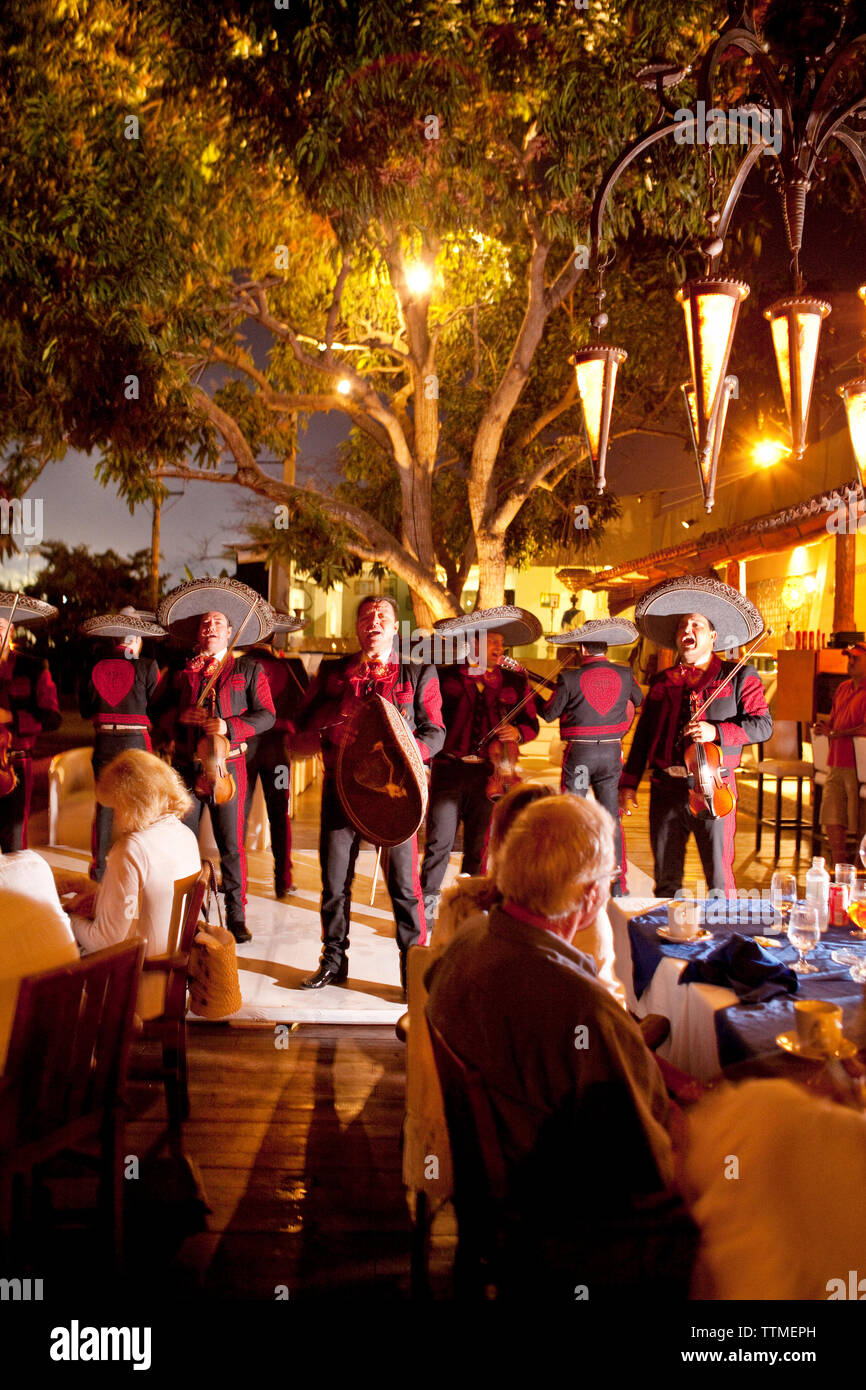 Mexiko, San Pancho, San Francisco, La Patrona Polo Club, Unterhaltung am Abend nach dem Match, lokale Mariachi Musik Stockfoto