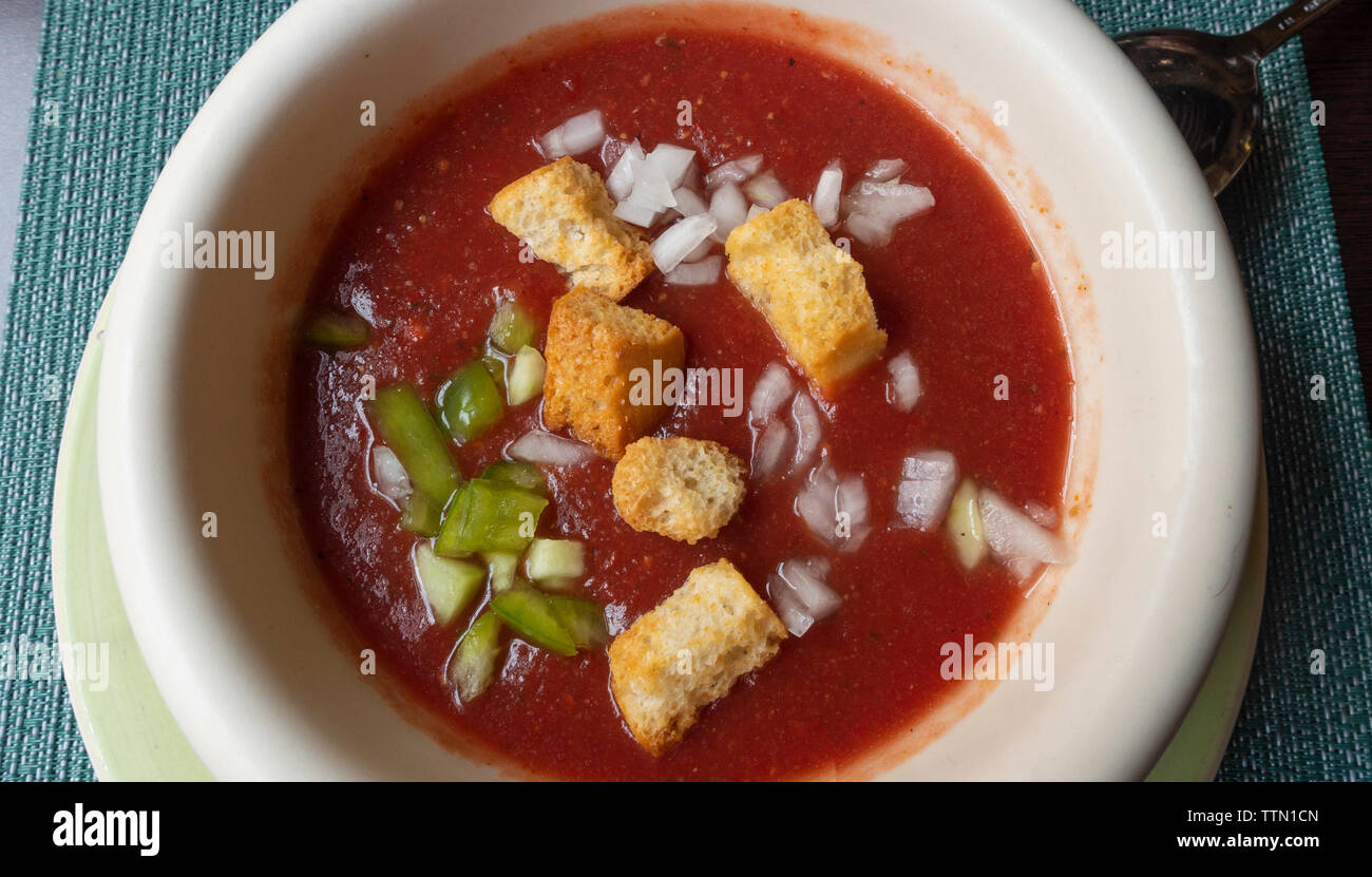 Gazpacho, eine kalte spanische Tomatensuppe würzige Stockfoto