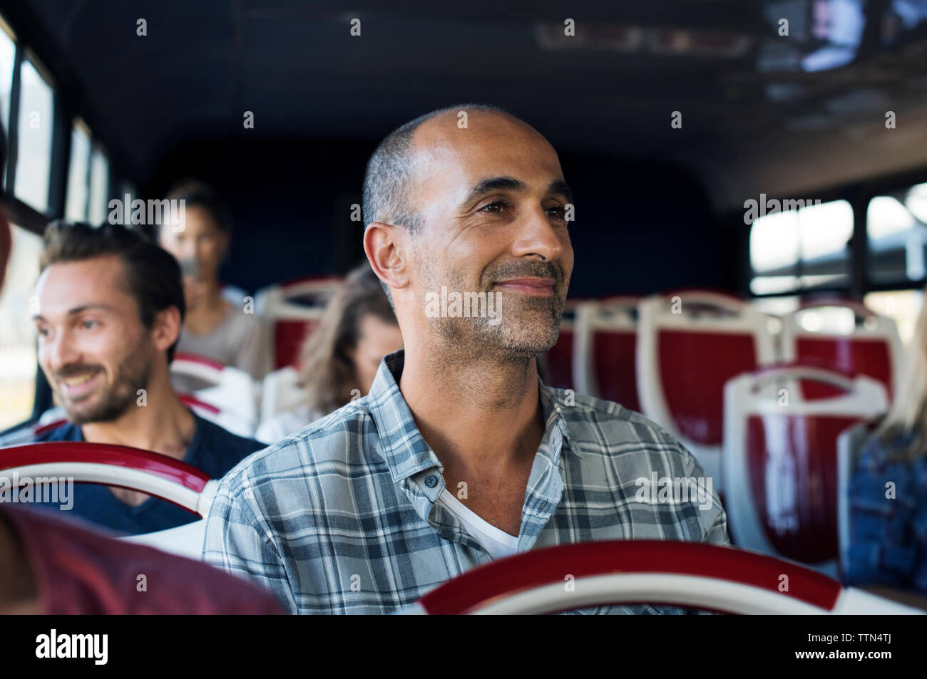 Passagiere, die in der Tour-bus Stockfoto
