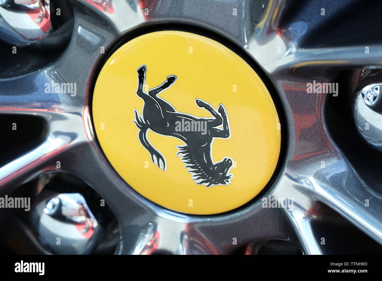 klassischer Vintage-Stil Auto-Emblem auto-badges Ferrari-Schild-Plakette