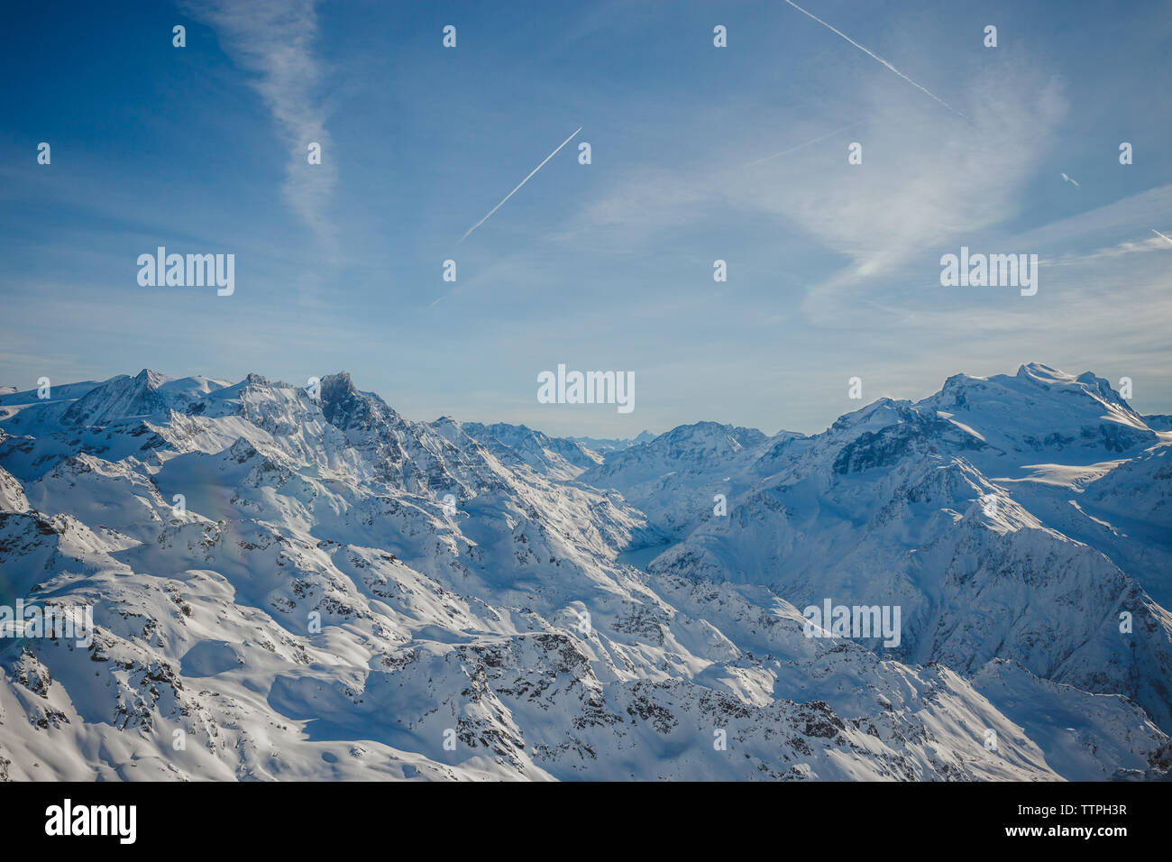 Schneebedeckte Berggipfel Stockfoto