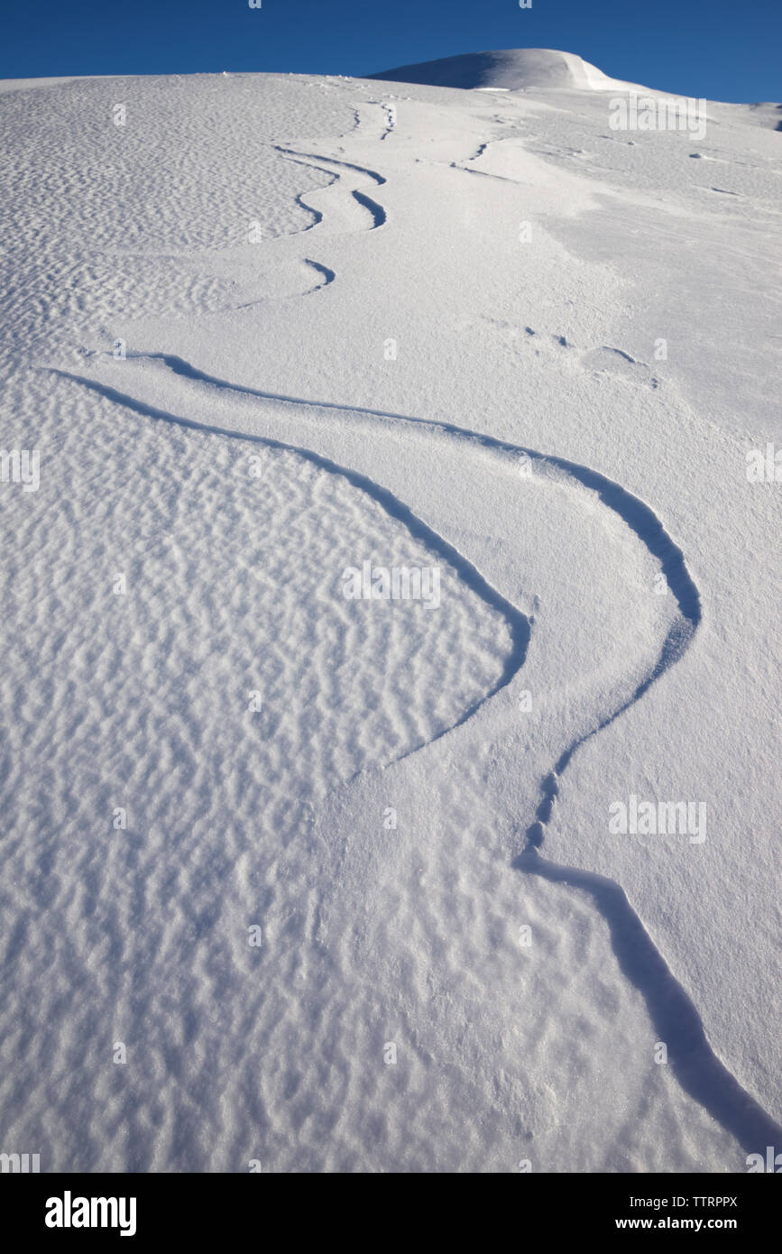 Verschneiten Berg in den Pyrenäen. Stockfoto