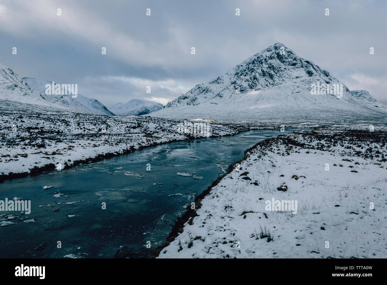 Berg Winterlandschaft winter schnee in Glencoe Schottland Stockfoto