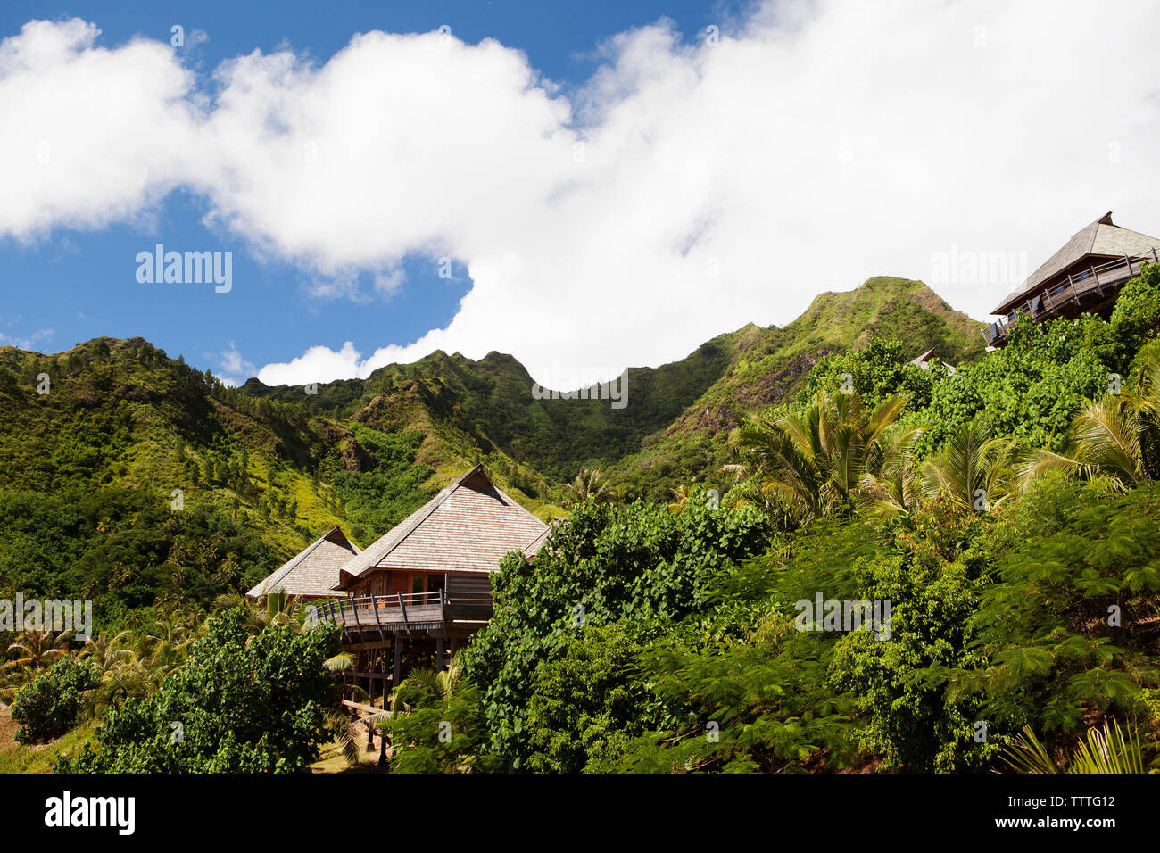 Französisch Polynesien, die Insel Moorea. Bungalows, Interieur und Blick auf das Legends Resort Moorea. Stockfoto