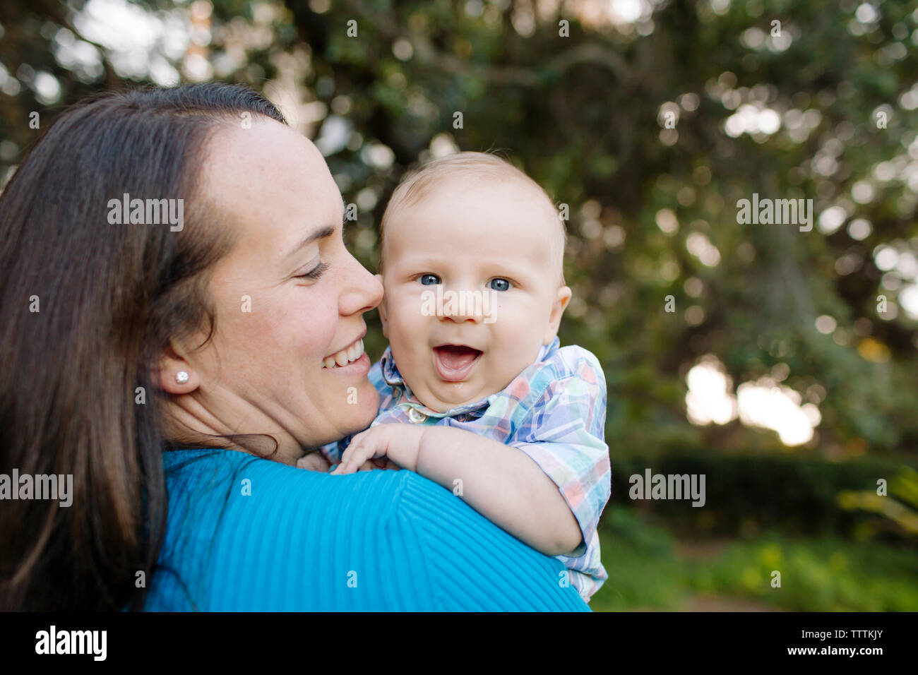 Nahaufnahme von Mutter mit Sohn Stockfoto