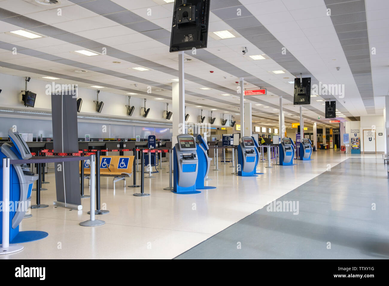 Aberdeen Flughafen einchecken Schreibtische und eine ruhige Zeit Stockfoto