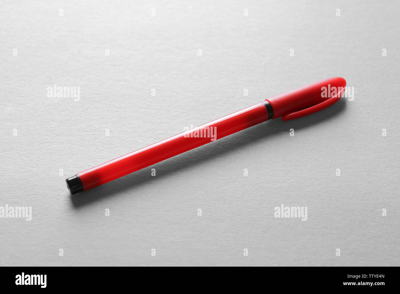 Kugelschreiber auf hellen Hintergrund Stockfoto
