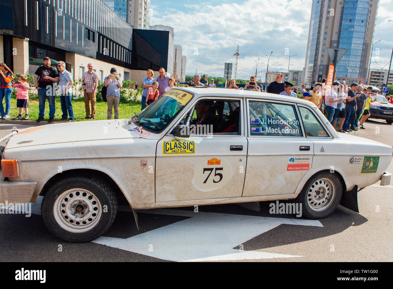 Novokuznetsk, Russia-June, 14 2019: Die 7. von Peking nach Paris Motor Challenge ist einzigartig in der Welt des Motorsports ein wahrer Ausdauer motor Rallye in Stockfoto